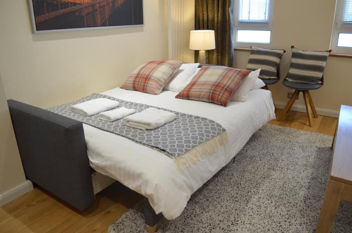 לונדון Tower Bridge 2Br Apartment For 6 With Terrace מראה חיצוני תמונה